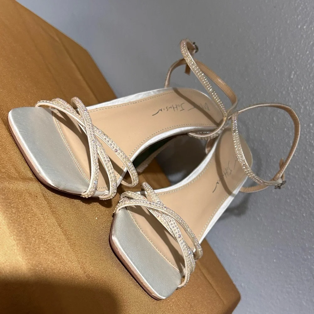 Betsey Johnson Strappy Gold Heels • Size 7.5 (true to size) - Picture 10 of 15
